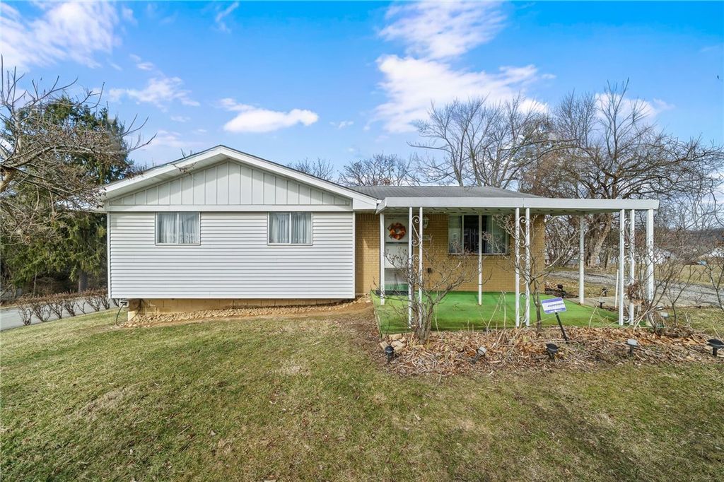 3818 Grant St, South Park, PA 15129