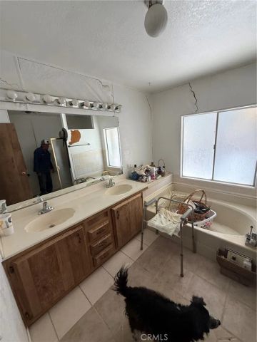 19536 Valle Vista Road, Phelan, CA 92301