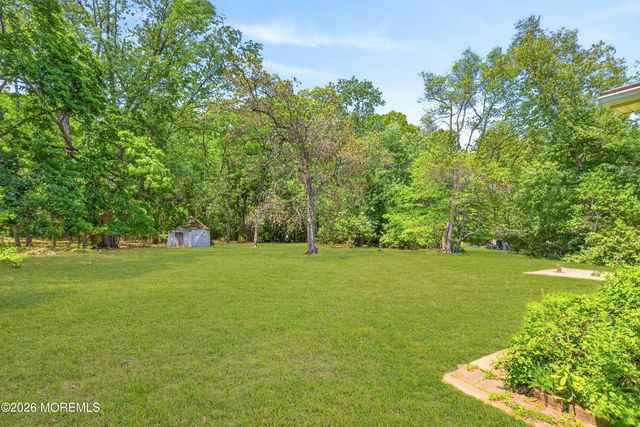 26 Dawn Cypress Lane, Jackson, NJ 08527