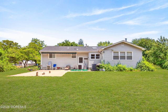 26 Dawn Cypress Lane, Jackson, NJ 08527