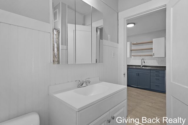 1227 Joosten Street SW, Wyoming, MI 49509