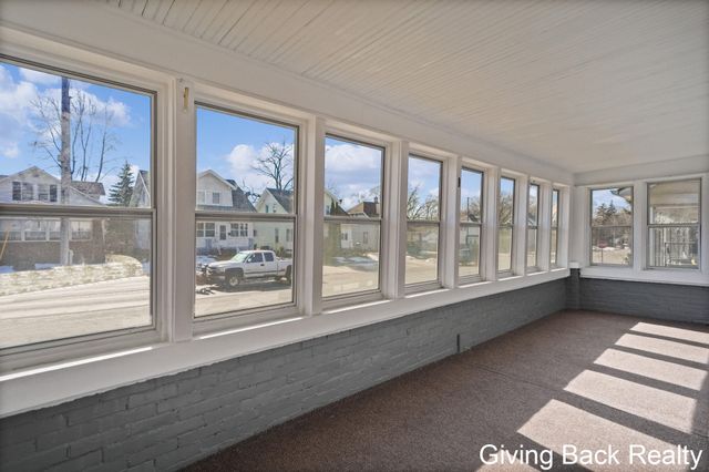 1227 Joosten Street SW, Wyoming, MI 49509