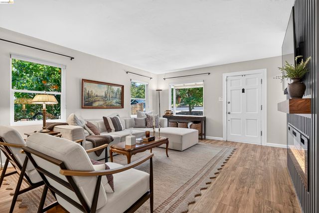 2001 Boynton Ave, Martinez, CA 94553