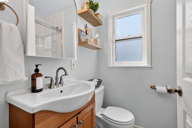 2001 Boynton Ave, Martinez, CA 94553