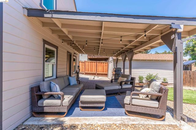 2001 Boynton Ave, Martinez, CA 94553