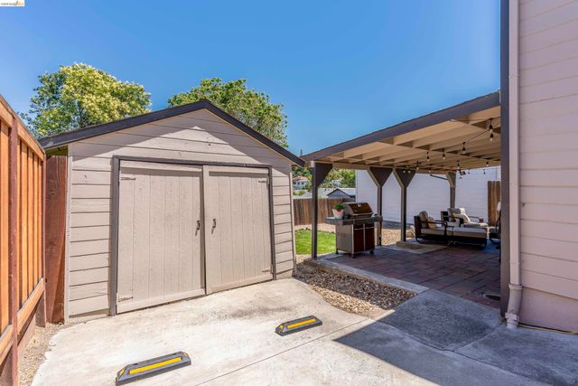 2001 Boynton Ave, Martinez, CA 94553