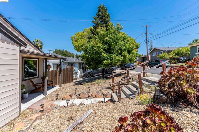 2001 Boynton Ave, Martinez, CA 94553