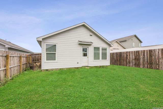 11838 FLYING ACES RD, Von Ormy, TX 78073
