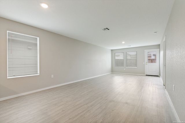 11838 FLYING ACES RD, Von Ormy, TX 78073