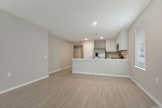 11838 FLYING ACES RD, Von Ormy, TX 78073