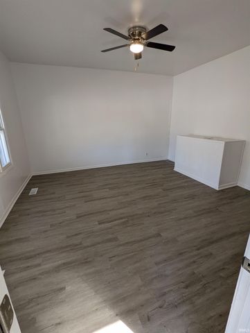 1309 N Fourth Avenue, Evansville, IN 47714