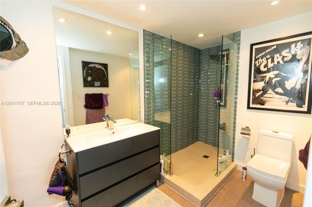 600 NE 36th St PH3, Miami, FL 33137