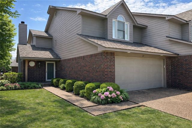 27 La Quinta Court, Rogers, AR 72758
