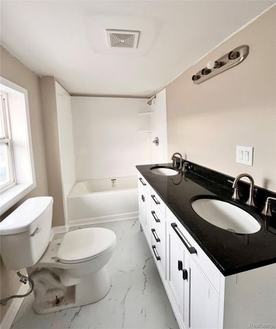 2410 Corunna Road, Flint, MI 48503