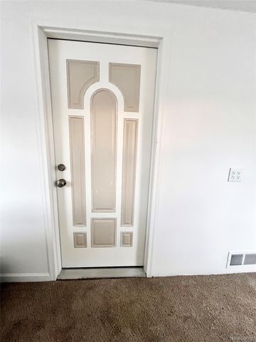 2410 Corunna Road, Flint, MI 48503