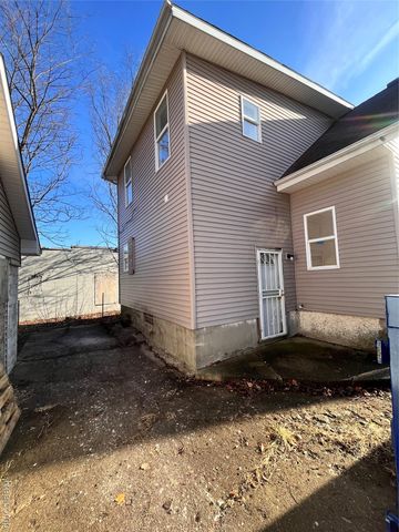 2410 Corunna Road, Flint, MI 48503