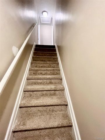 2410 Corunna Road, Flint, MI 48503