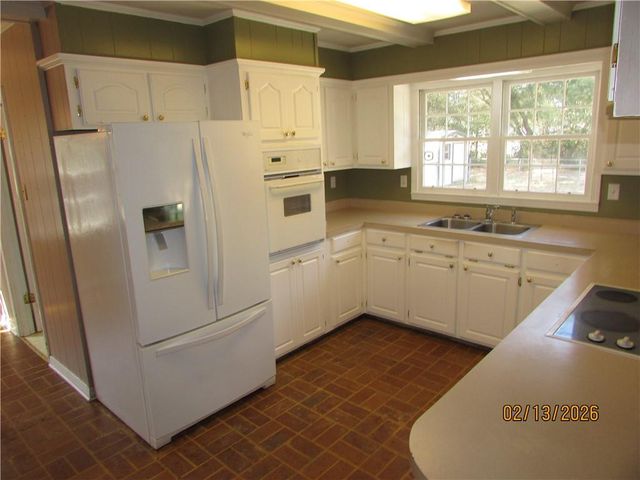 7425 Pake Road, Saraland, AL 36571