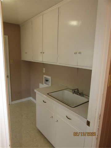 7425 Pake Road, Saraland, AL 36571