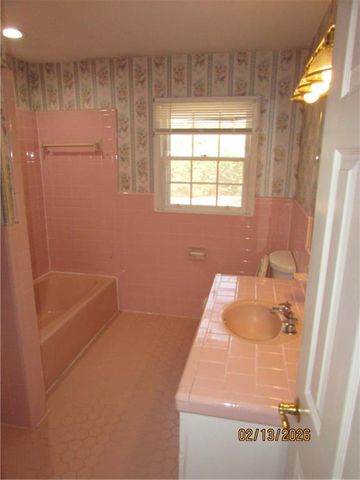 7425 Pake Road, Saraland, AL 36571