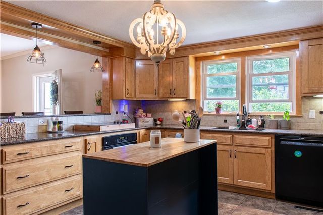 13077 Burns School Road, Higginsville, MO 64037