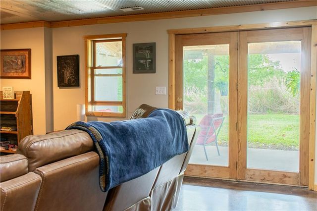 13077 Burns School Road, Higginsville, MO 64037