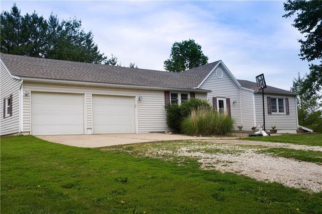 13077 Burns School Road, Higginsville, MO 64037