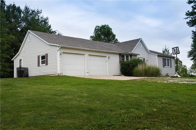 13077 Burns School Road, Higginsville, MO 64037