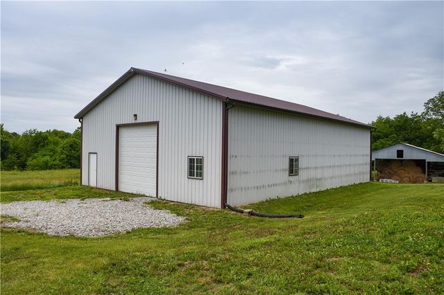 13077 Burns School Road, Higginsville, MO 64037