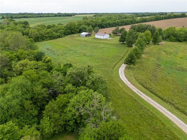 13077 Burns School Road, Higginsville, MO 64037