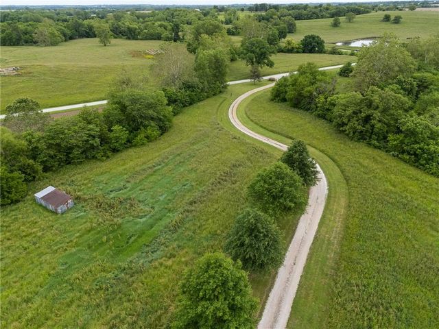 13077 Burns School Road, Higginsville, MO 64037