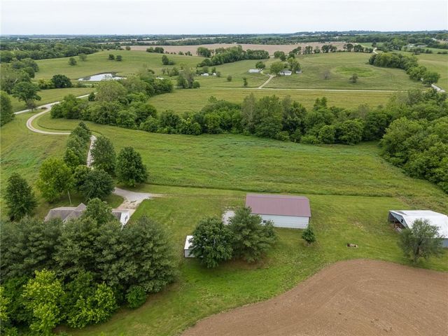 13077 Burns School Road, Higginsville, MO 64037