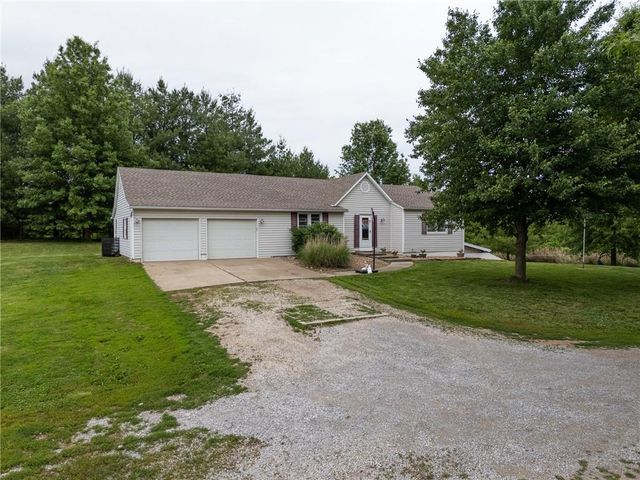 13077 Burns School Road, Higginsville, MO 64037