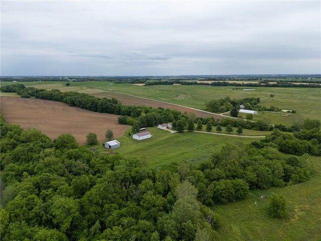 13077 Burns School Road, Higginsville, MO 64037