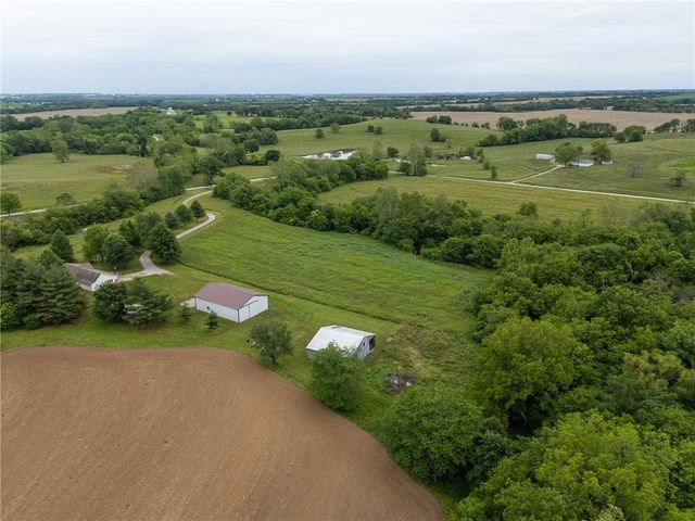 13077 Burns School Road, Higginsville, MO 64037