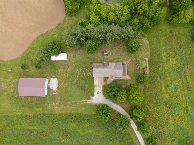 13077 Burns School Road, Higginsville, MO 64037