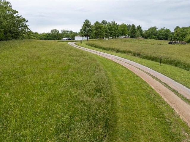 13077 Burns School Road, Higginsville, MO 64037