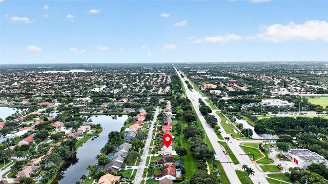 19960 NW 2nd Street, Pembroke Pines, FL 33029