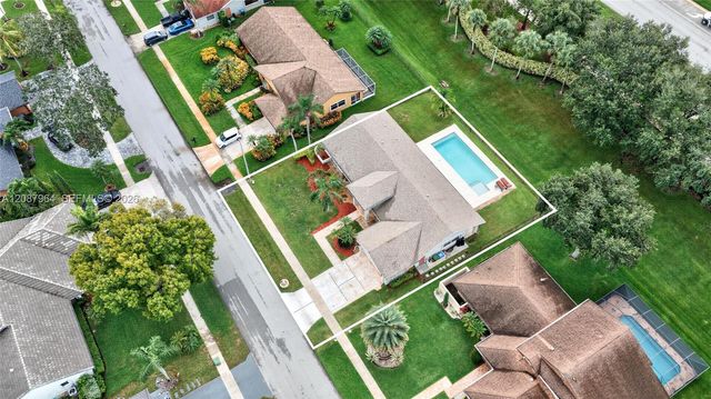 19960 NW 2nd Street, Pembroke Pines, FL 33029