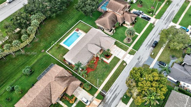 19960 NW 2nd Street, Pembroke Pines, FL 33029