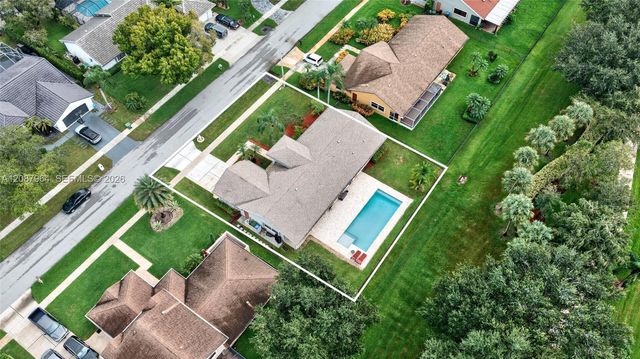 19960 NW 2nd Street, Pembroke Pines, FL 33029