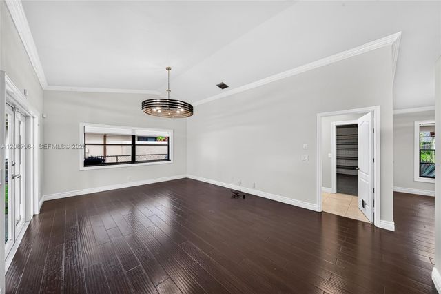 19960 NW 2nd Street, Pembroke Pines, FL 33029