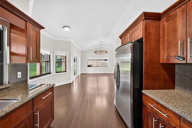 19960 NW 2nd Street, Pembroke Pines, FL 33029