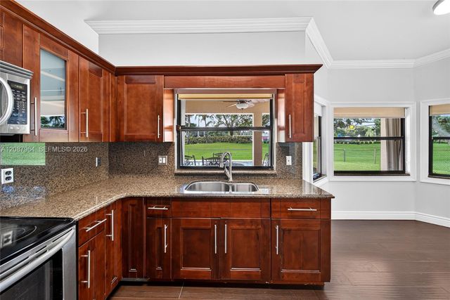 19960 NW 2nd Street, Pembroke Pines, FL 33029