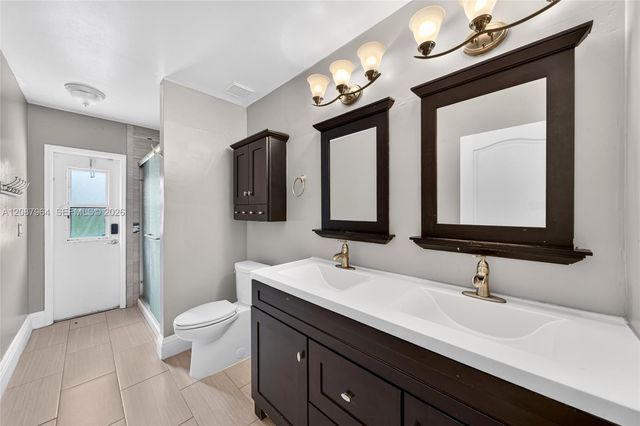 19960 NW 2nd Street, Pembroke Pines, FL 33029