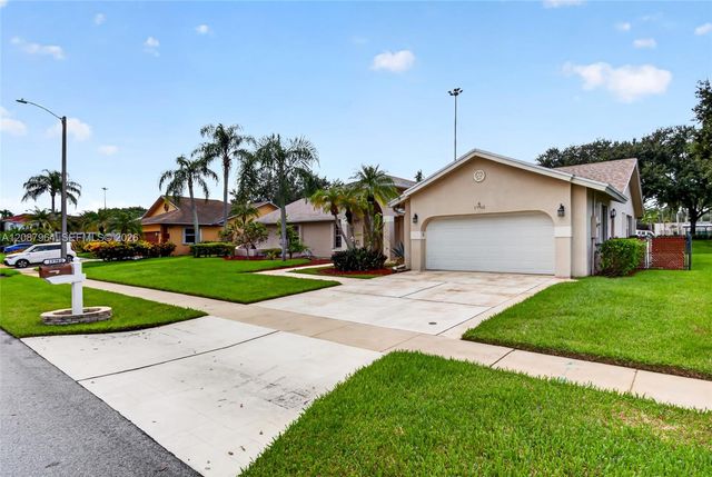 19960 NW 2nd Street, Pembroke Pines, FL 33029