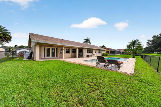 19960 NW 2nd Street, Pembroke Pines, FL 33029