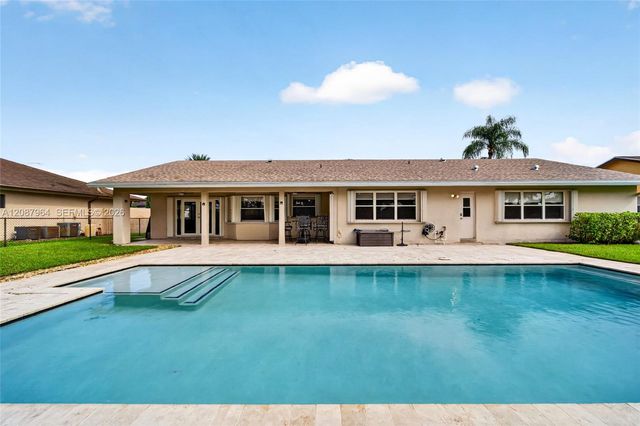 19960 NW 2nd Street, Pembroke Pines, FL 33029