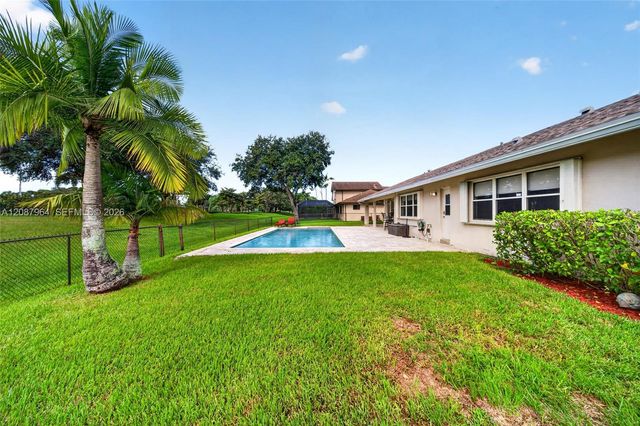 19960 NW 2nd Street, Pembroke Pines, FL 33029