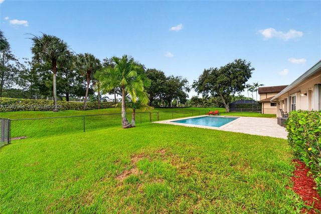 19960 NW 2nd Street, Pembroke Pines, FL 33029